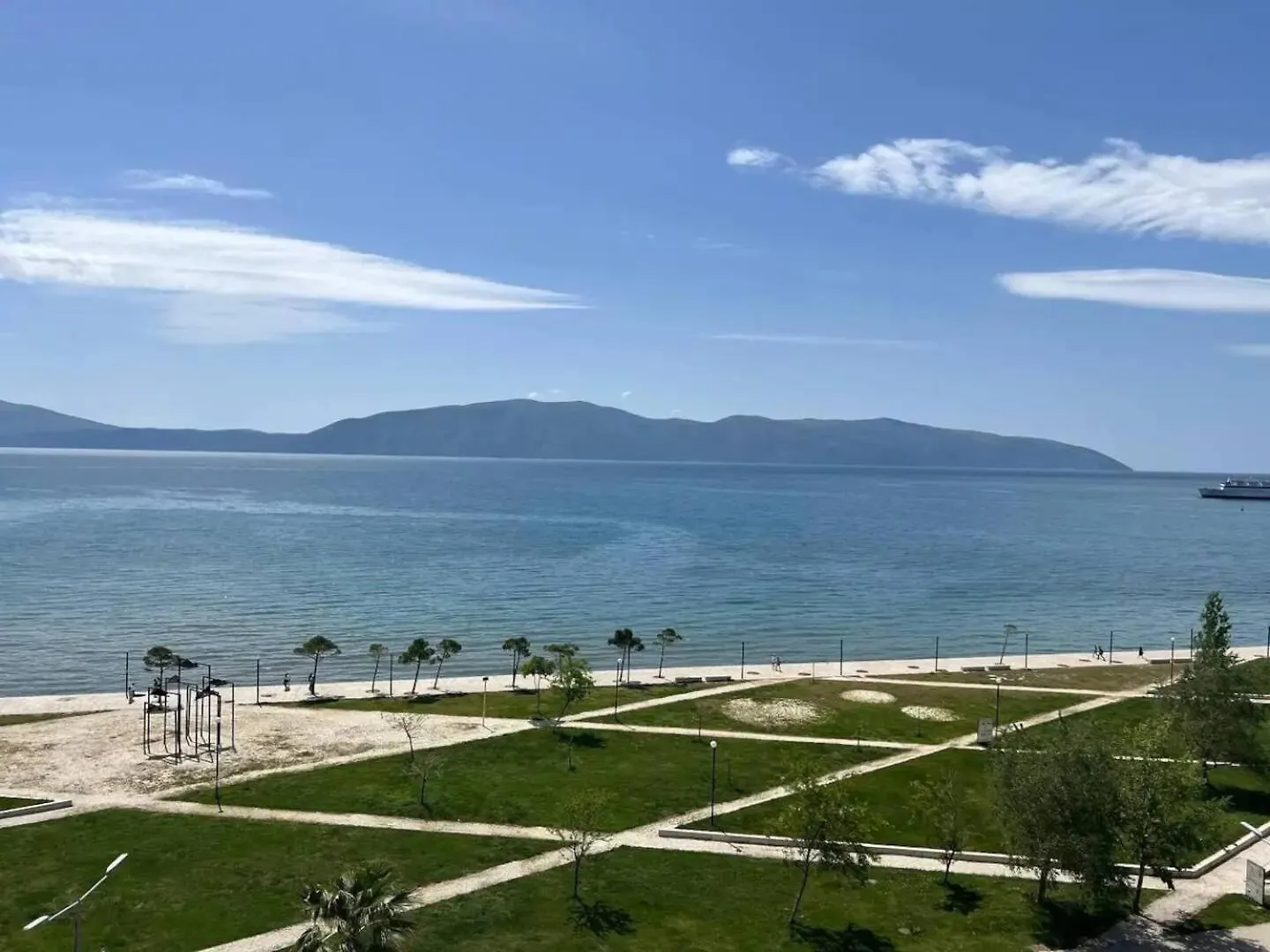 2-Bedroom Beachfront Apartment With 2 Balconies By Apartments Vlora Holidays
