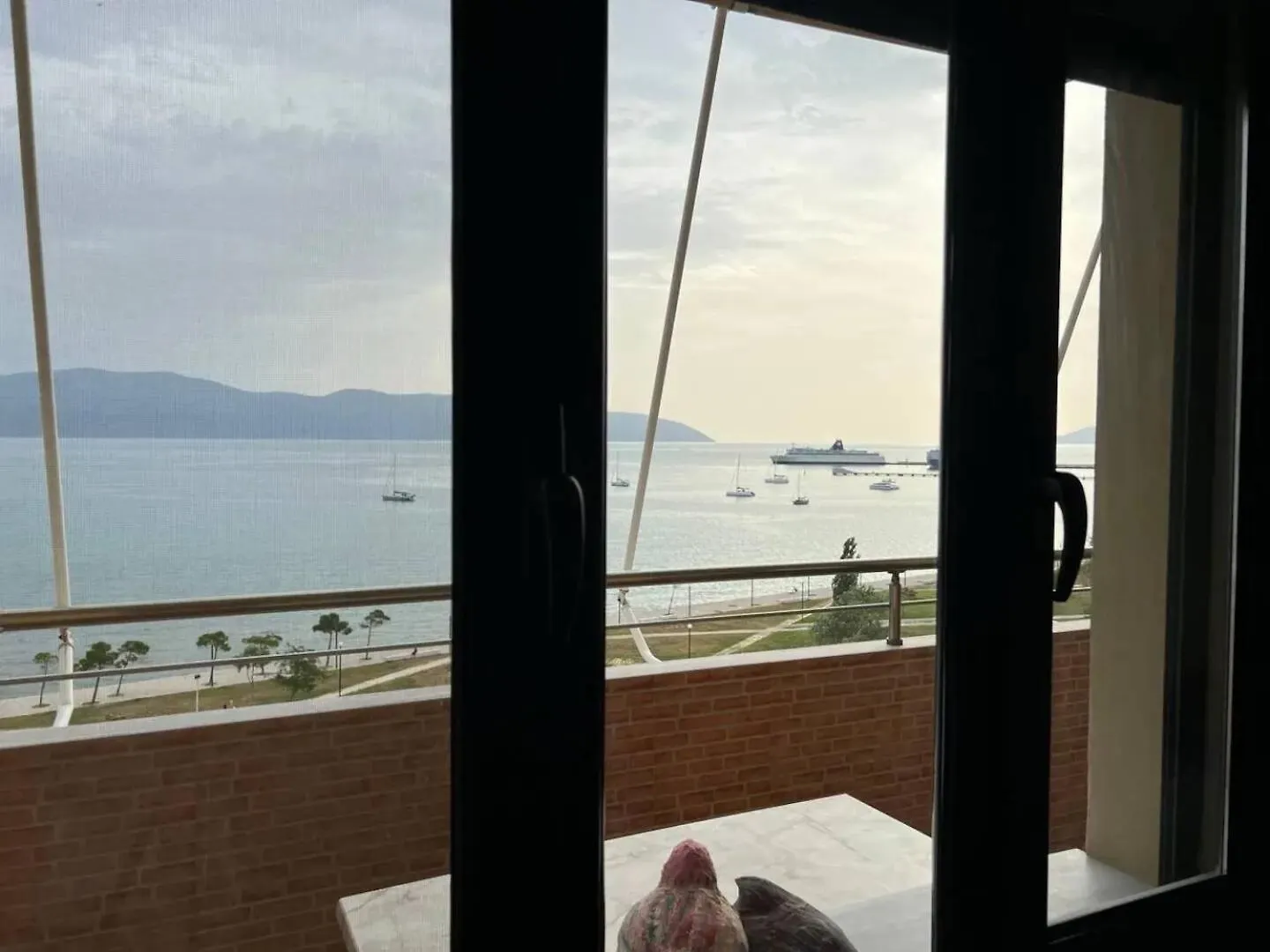 2-Bedroom Beachfront Apartment With 2 Balconies By Apartments Vlora Holidays  Vlore