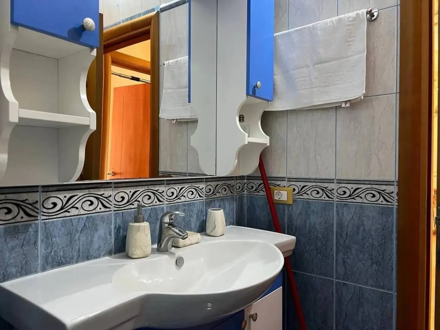 2-Bedroom Beachfront Apartment With 2 Balconies By Apartments Vlora Holidays