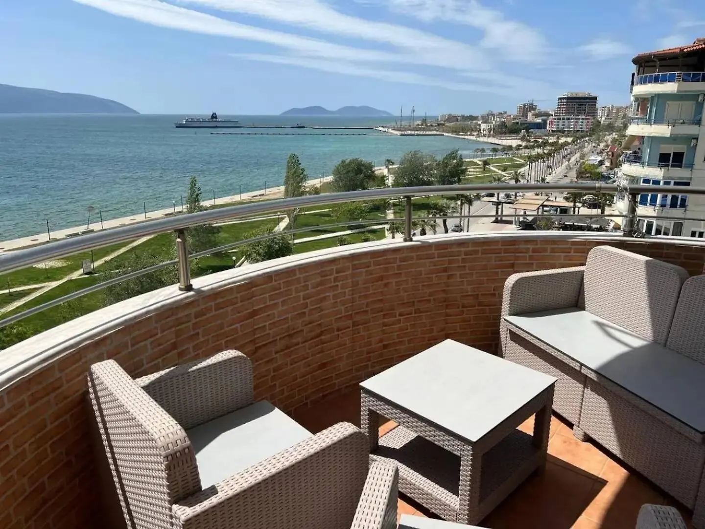 2-Bedroom Beachfront Apartment With 2 Balconies By Apartments Vlora Holidays Vlore