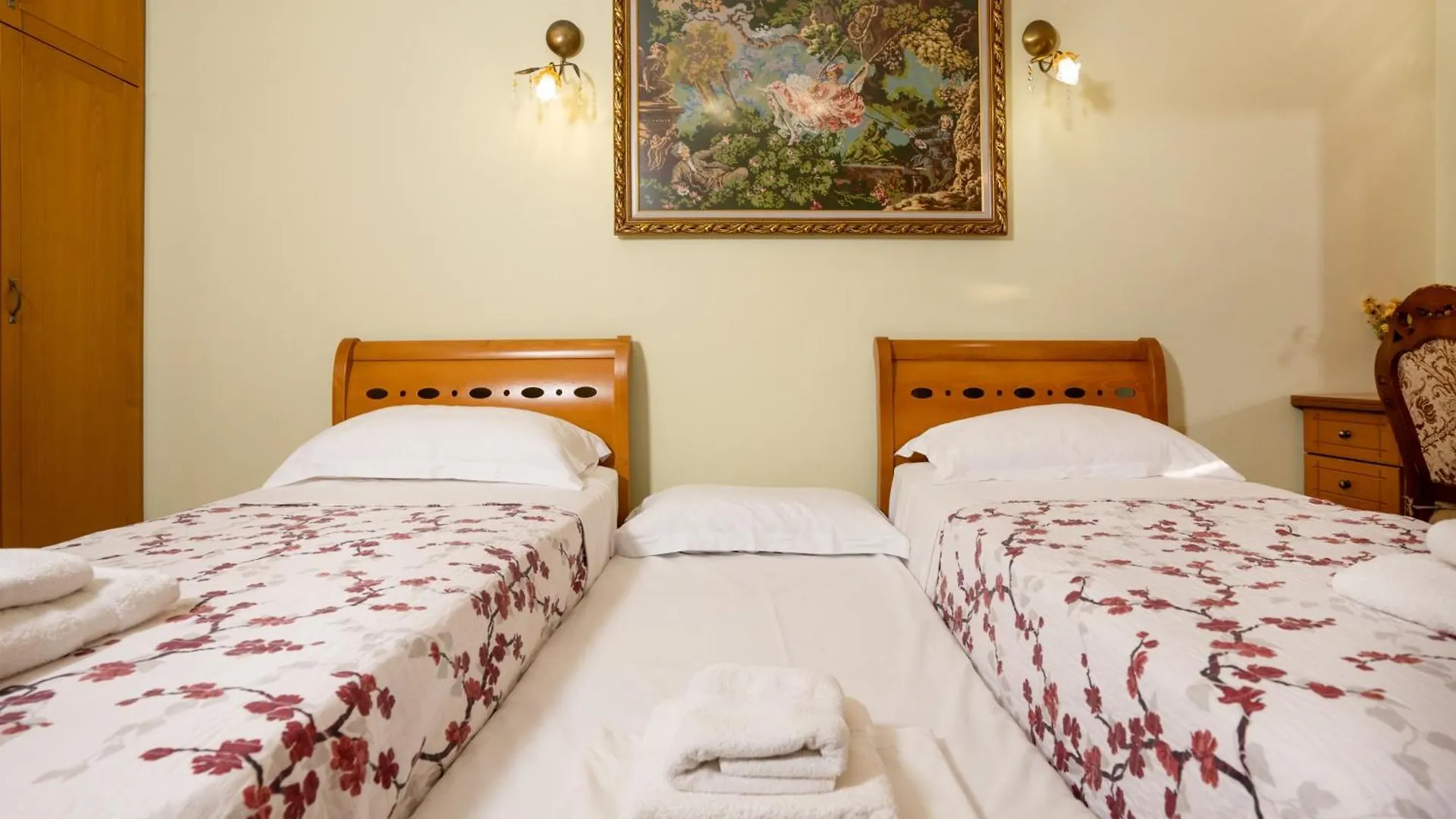 2-Bedroom Beachfront Apartment With Sea View Vlorë Albania